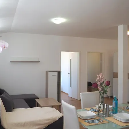 Janka Апартаменты Братислава